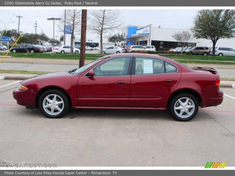 Ruby Red / Neutral 2000 Oldsmobile Alero GL Sedan