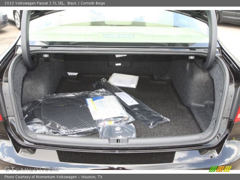 Black / Cornsilk Beige 2013 Volkswagen Passat 2.5L SEL