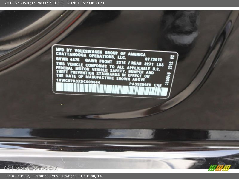 Black / Cornsilk Beige 2013 Volkswagen Passat 2.5L SEL