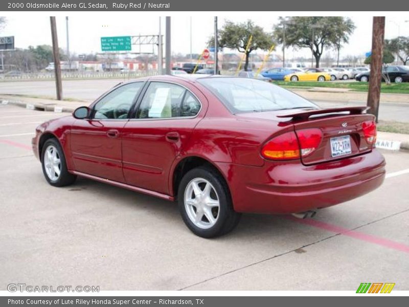 Ruby Red / Neutral 2000 Oldsmobile Alero GL Sedan