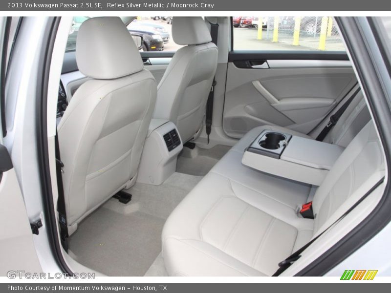 Reflex Silver Metallic / Moonrock Gray 2013 Volkswagen Passat 2.5L SE