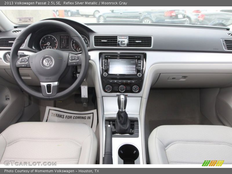 Reflex Silver Metallic / Moonrock Gray 2013 Volkswagen Passat 2.5L SE