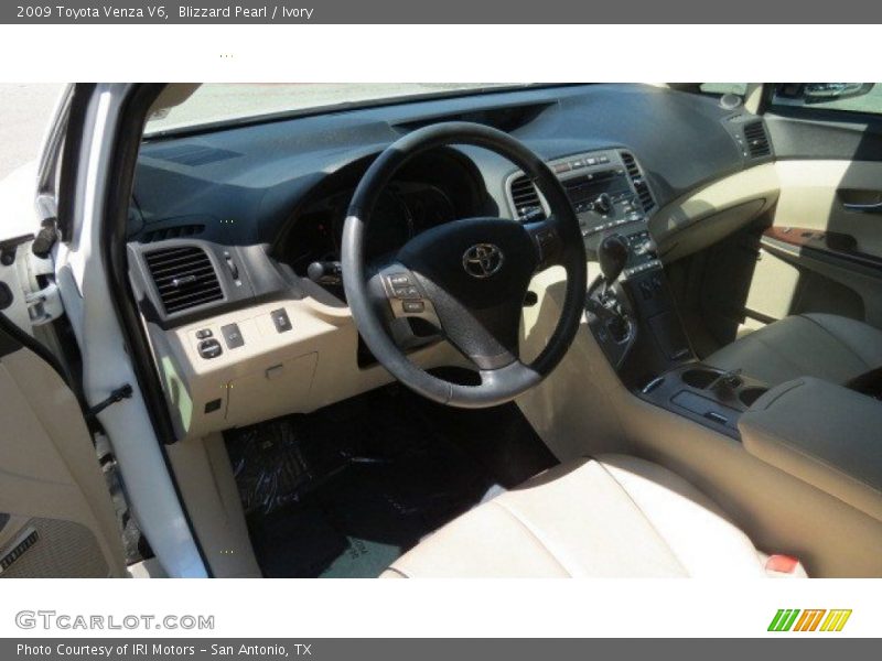 Blizzard Pearl / Ivory 2009 Toyota Venza V6