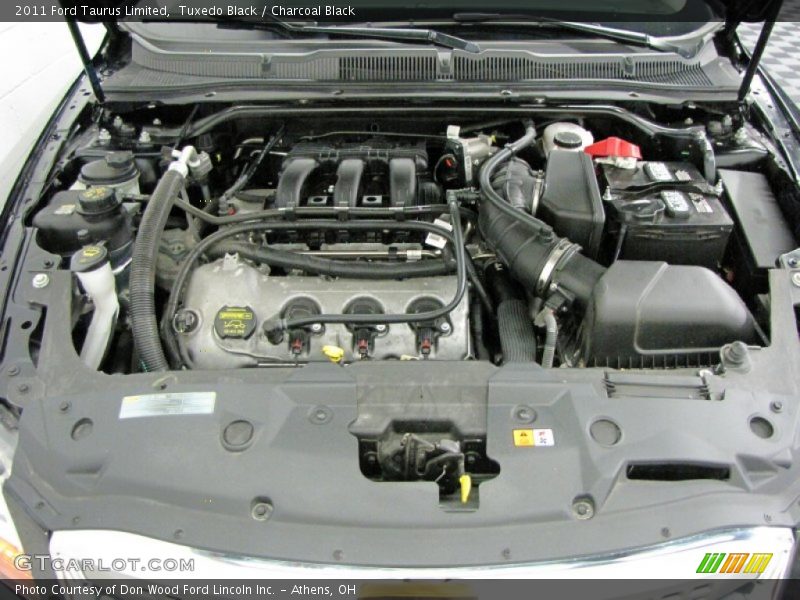 Tuxedo Black / Charcoal Black 2011 Ford Taurus Limited