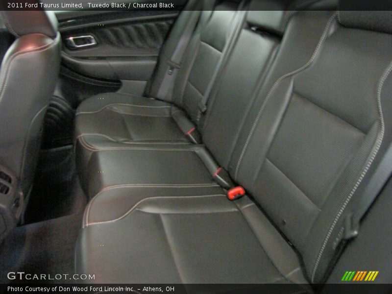 Tuxedo Black / Charcoal Black 2011 Ford Taurus Limited