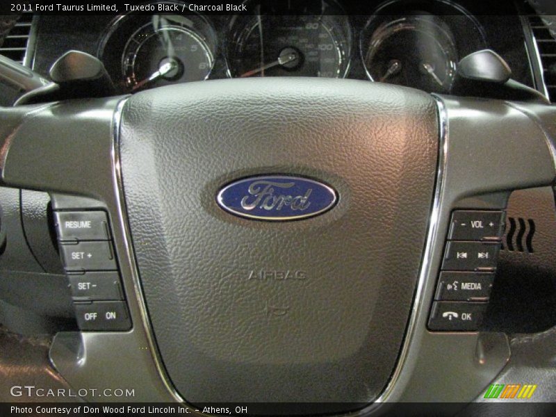 Tuxedo Black / Charcoal Black 2011 Ford Taurus Limited