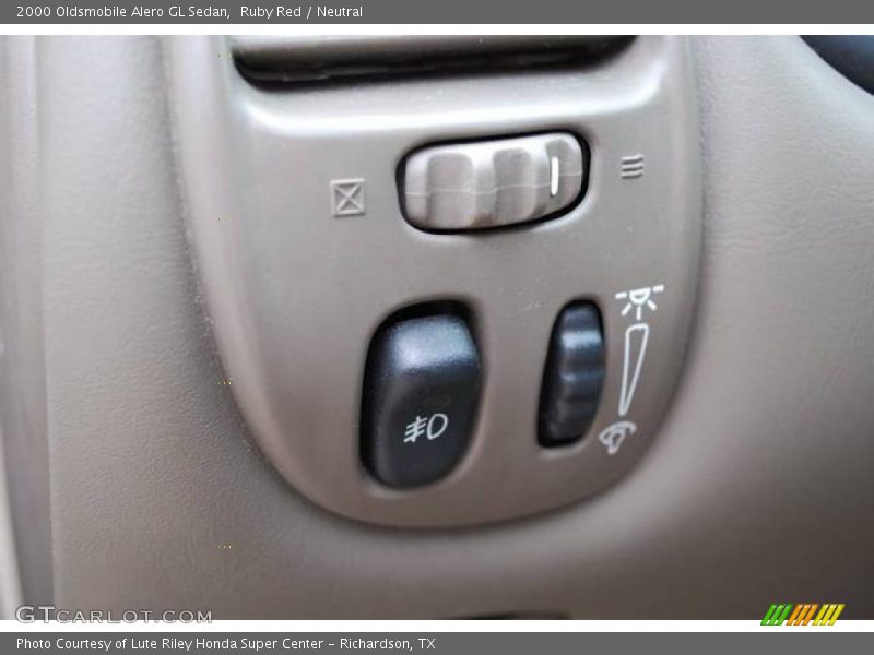 Ruby Red / Neutral 2000 Oldsmobile Alero GL Sedan