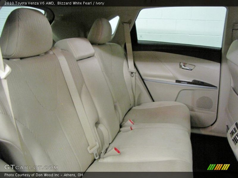 Blizzard White Pearl / Ivory 2010 Toyota Venza V6 AWD