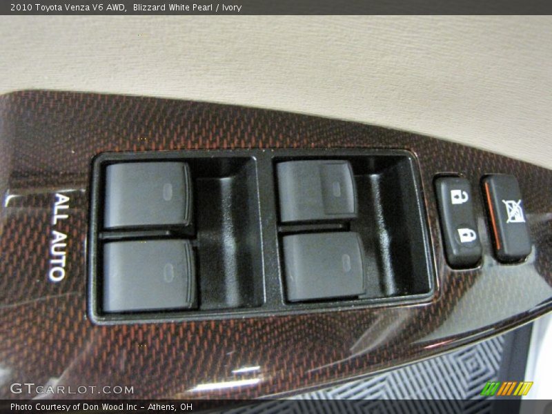 Blizzard White Pearl / Ivory 2010 Toyota Venza V6 AWD