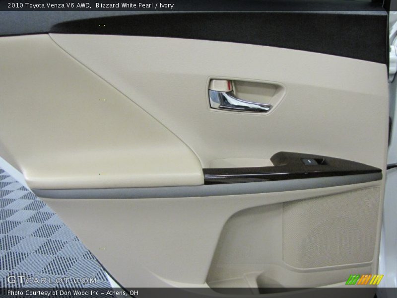 Blizzard White Pearl / Ivory 2010 Toyota Venza V6 AWD