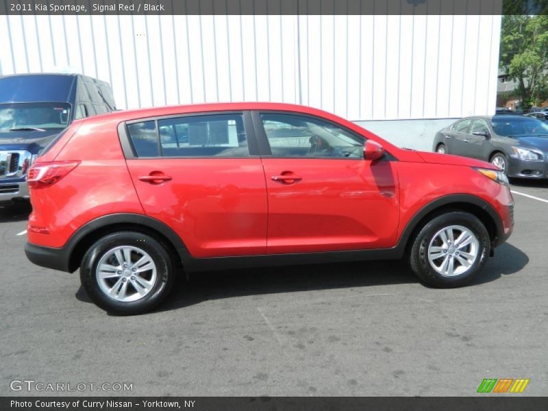 Signal Red / Black 2011 Kia Sportage