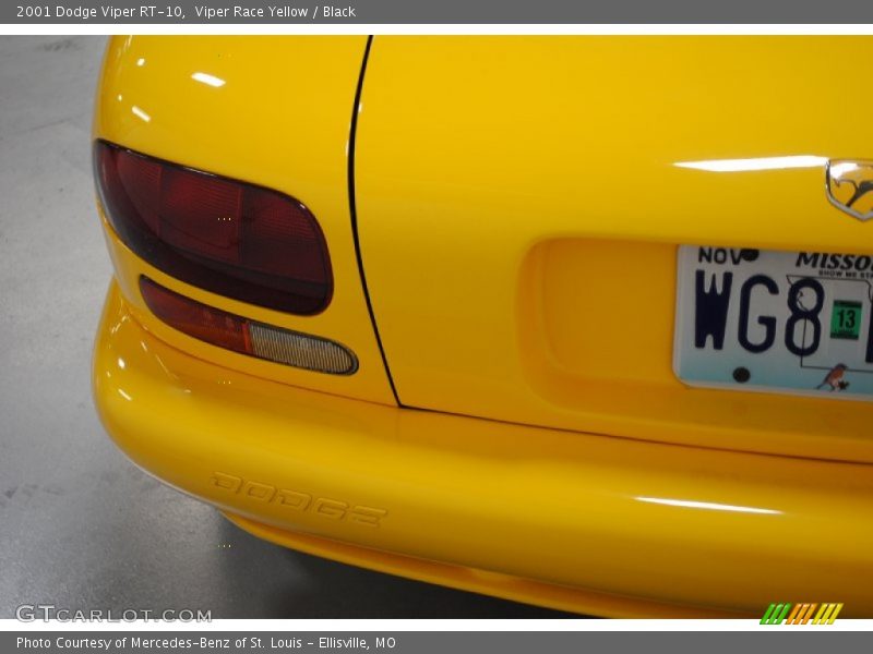 Viper Race Yellow / Black 2001 Dodge Viper RT-10