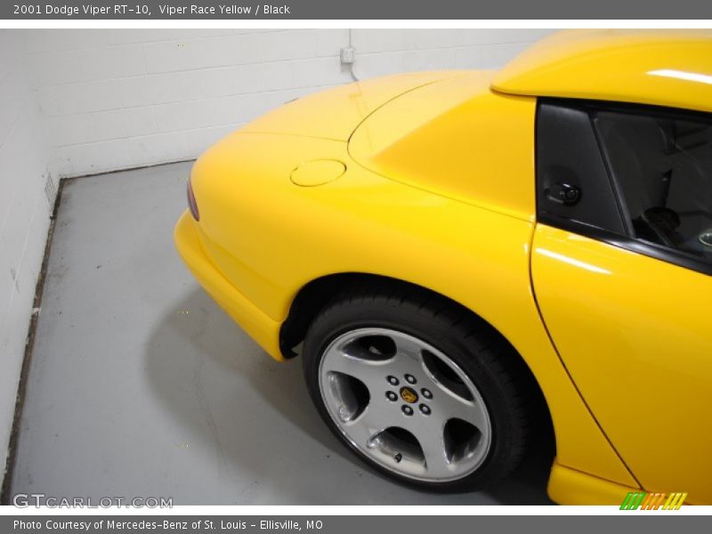 Viper Race Yellow / Black 2001 Dodge Viper RT-10