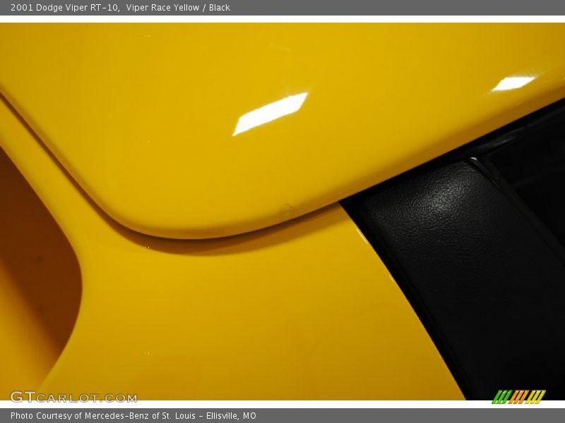 Viper Race Yellow / Black 2001 Dodge Viper RT-10