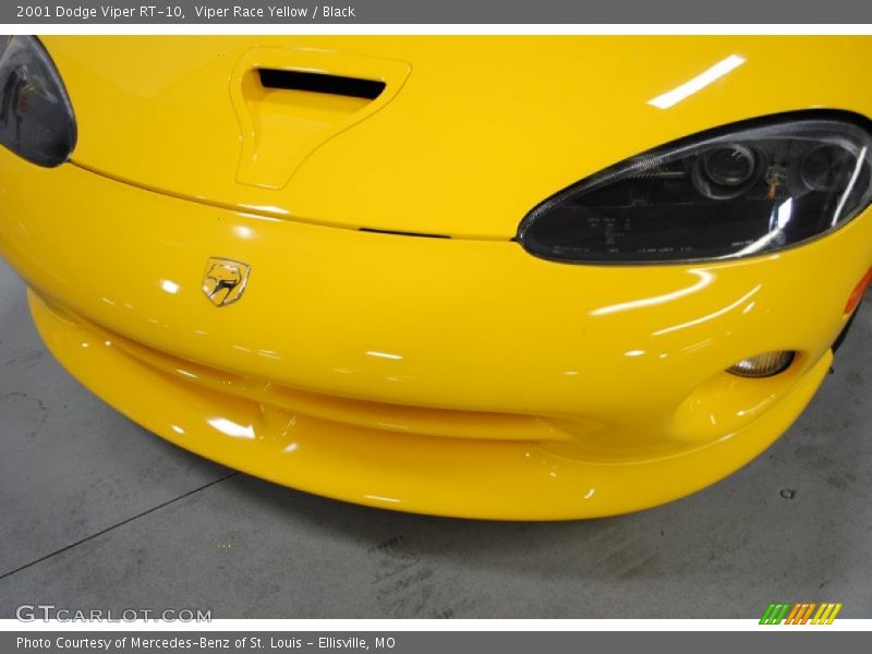 Viper Race Yellow / Black 2001 Dodge Viper RT-10