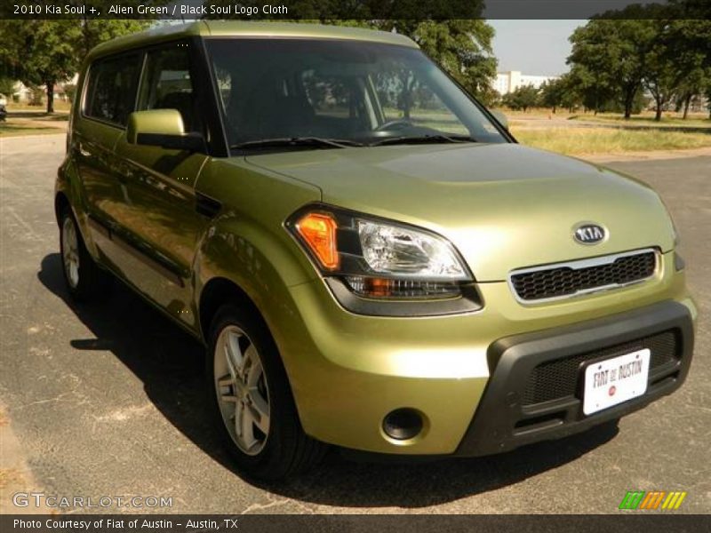 Alien Green / Black Soul Logo Cloth 2010 Kia Soul +