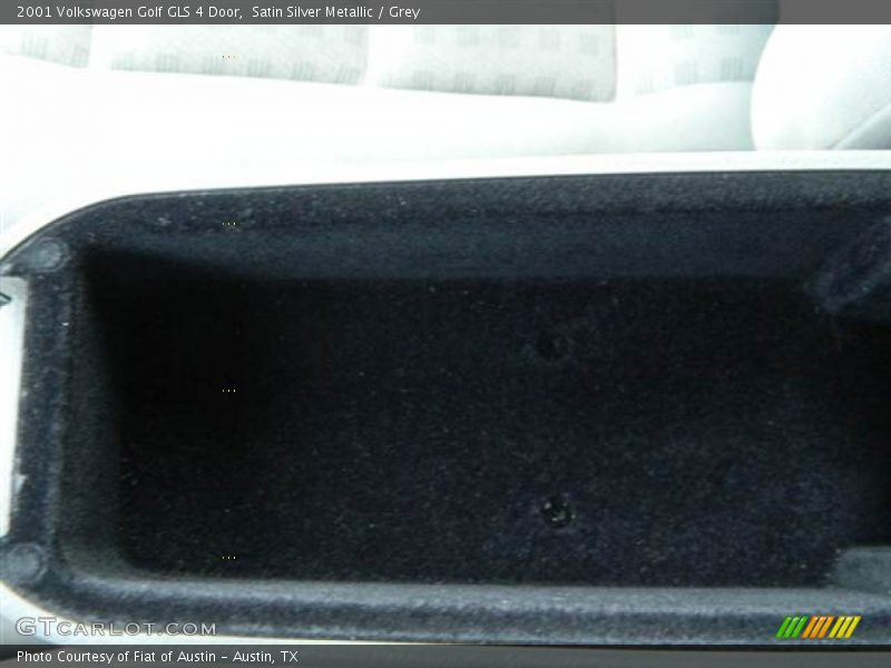 Satin Silver Metallic / Grey 2001 Volkswagen Golf GLS 4 Door