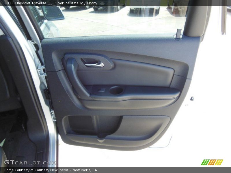 Silver Ice Metallic / Ebony 2012 Chevrolet Traverse LT