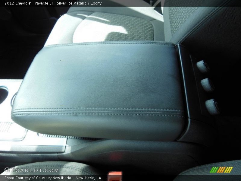 Silver Ice Metallic / Ebony 2012 Chevrolet Traverse LT