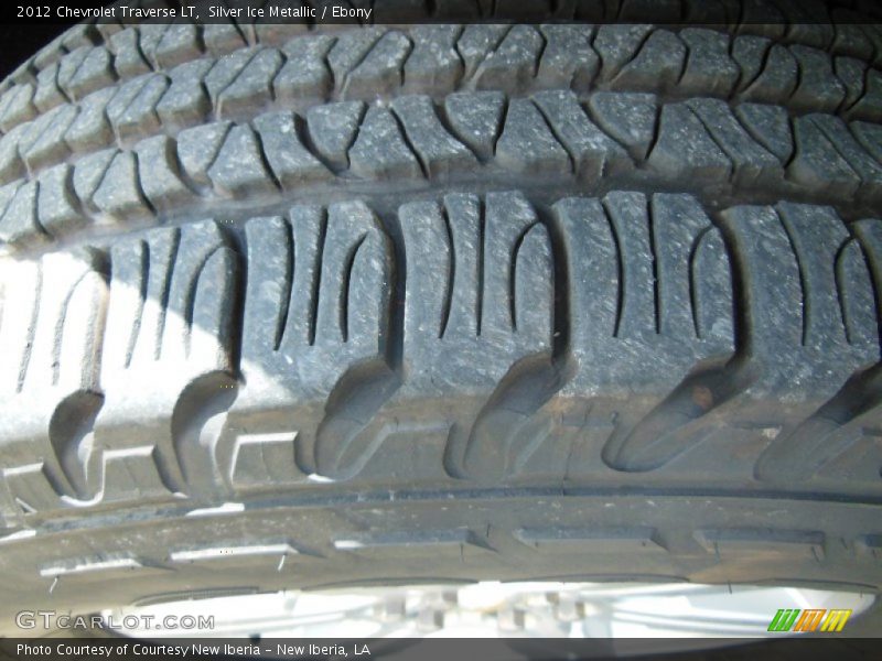 Silver Ice Metallic / Ebony 2012 Chevrolet Traverse LT