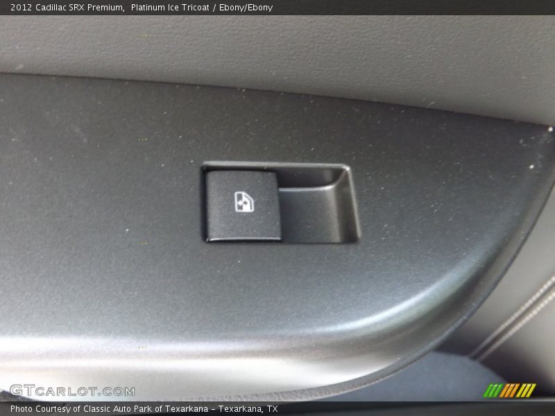 Platinum Ice Tricoat / Ebony/Ebony 2012 Cadillac SRX Premium