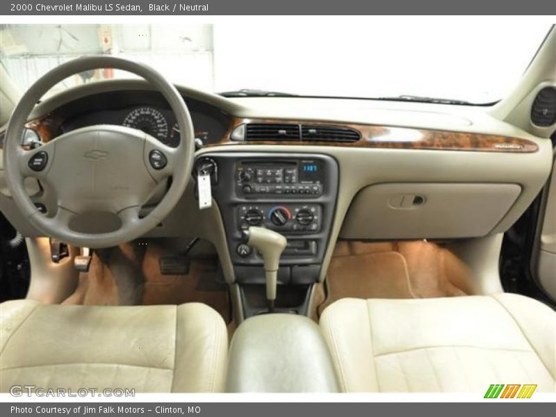 Black / Neutral 2000 Chevrolet Malibu LS Sedan