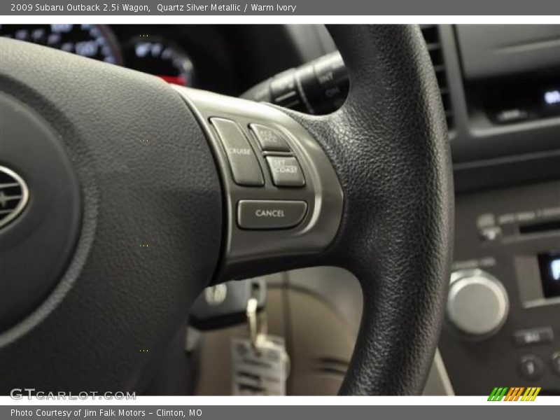 Quartz Silver Metallic / Warm Ivory 2009 Subaru Outback 2.5i Wagon
