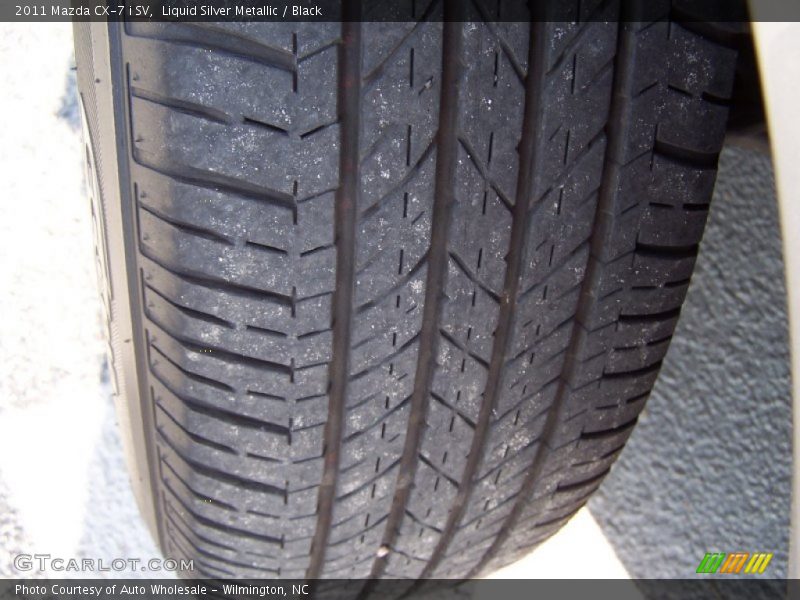 Liquid Silver Metallic / Black 2011 Mazda CX-7 i SV