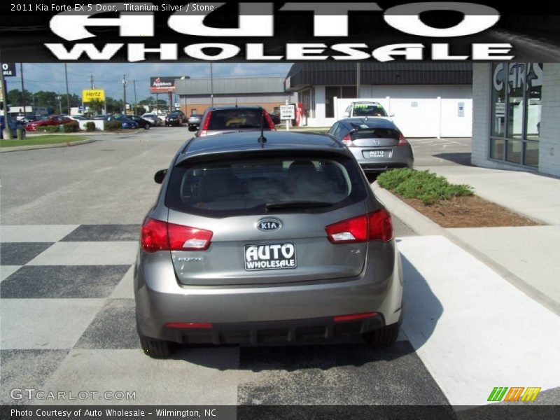 Titanium Silver / Stone 2011 Kia Forte EX 5 Door