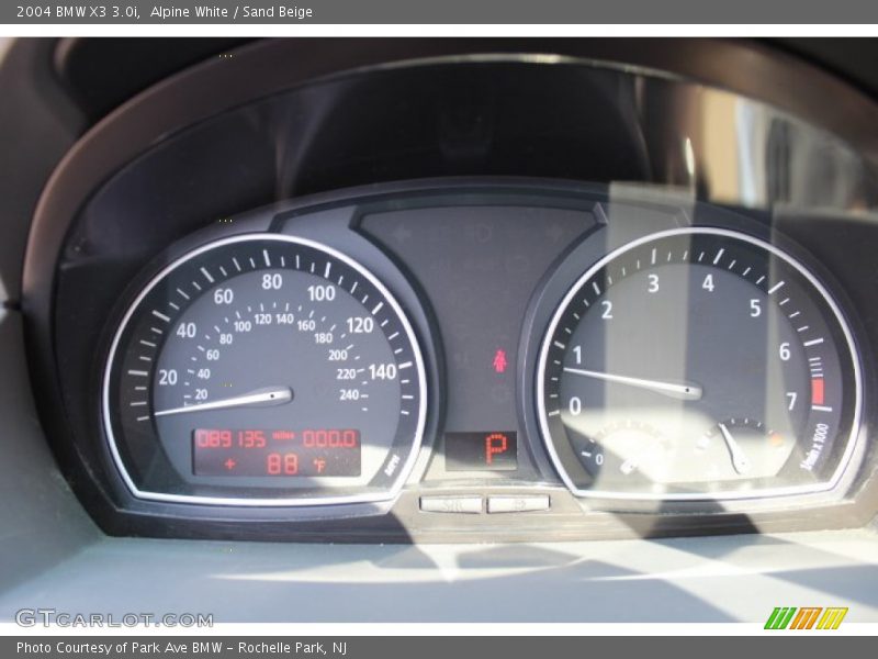 Alpine White / Sand Beige 2004 BMW X3 3.0i