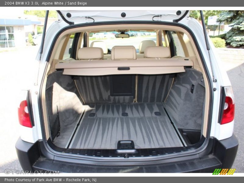 Alpine White / Sand Beige 2004 BMW X3 3.0i