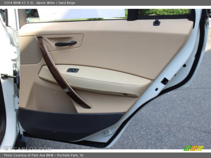 Alpine White / Sand Beige 2004 BMW X3 3.0i