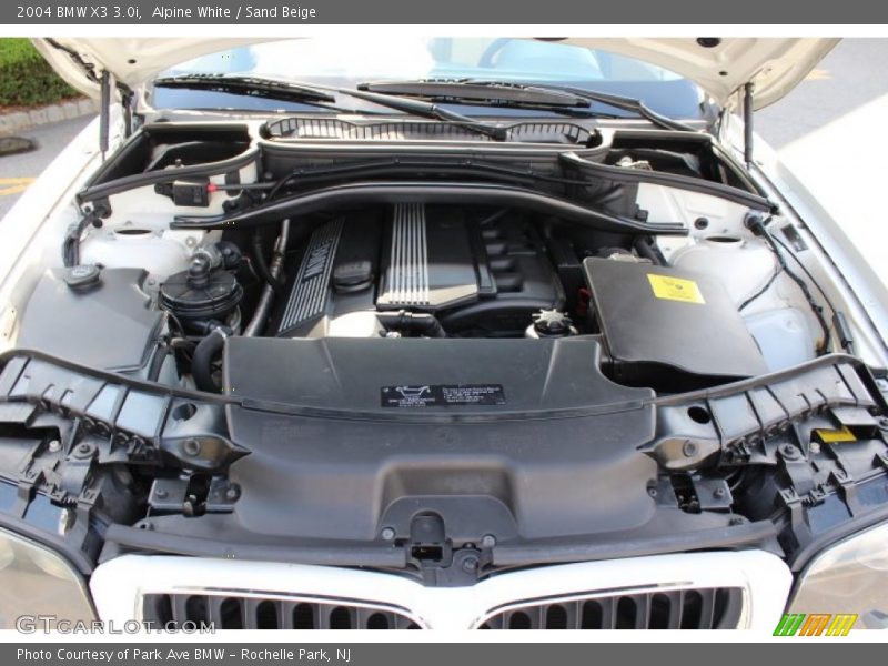 Alpine White / Sand Beige 2004 BMW X3 3.0i