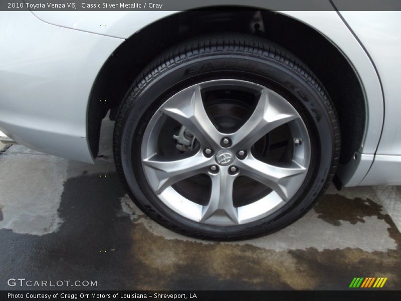 Classic Silver Metallic / Gray 2010 Toyota Venza V6