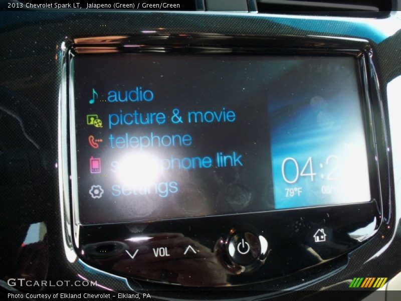 Jalapeno (Green) / Green/Green 2013 Chevrolet Spark LT