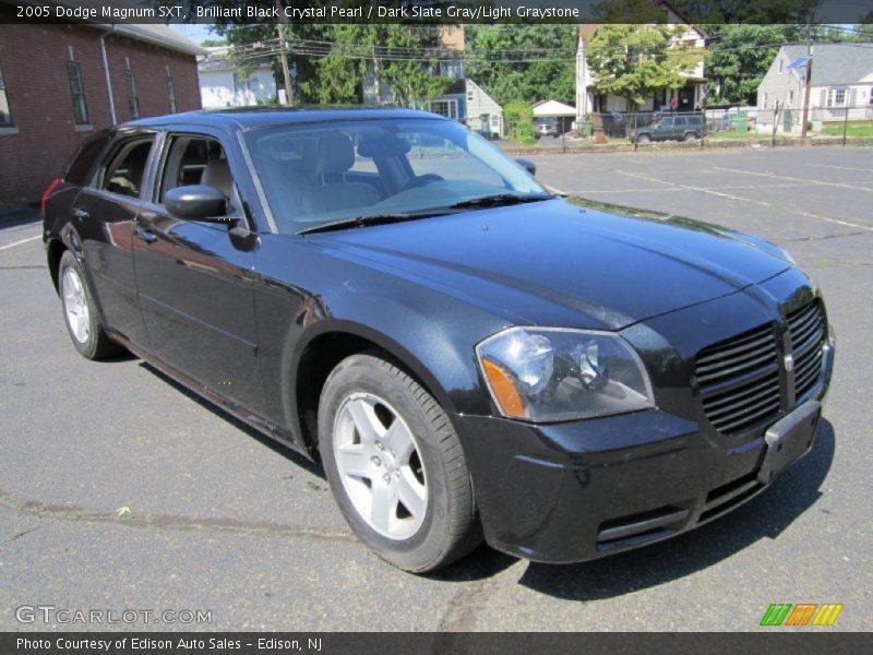 Brilliant Black Crystal Pearl / Dark Slate Gray/Light Graystone 2005 Dodge Magnum SXT