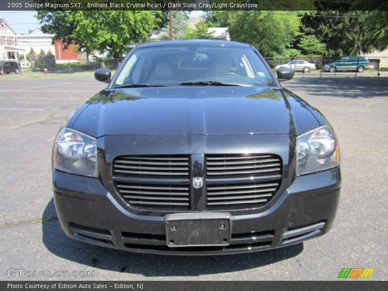 Brilliant Black Crystal Pearl / Dark Slate Gray/Light Graystone 2005 Dodge Magnum SXT