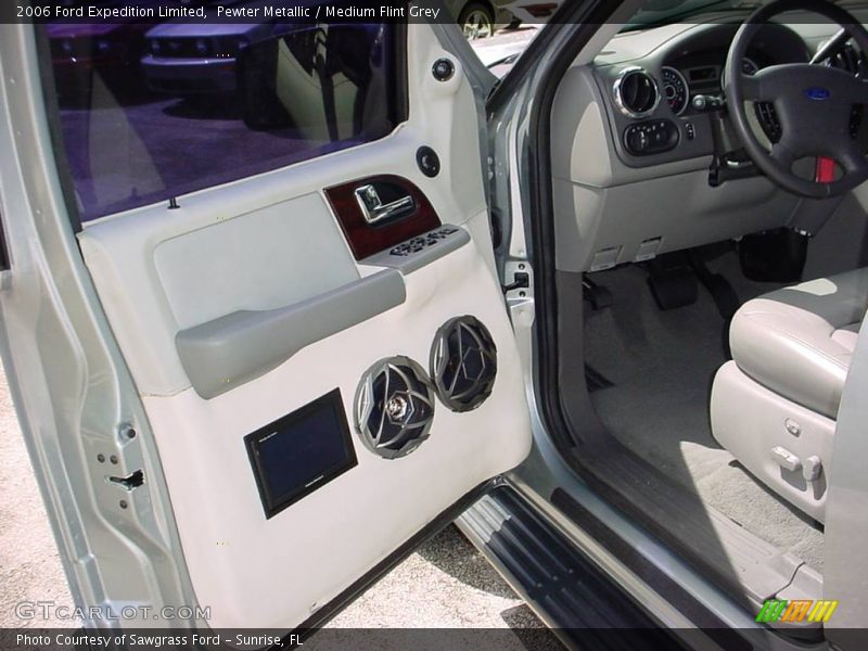 Pewter Metallic / Medium Flint Grey 2006 Ford Expedition Limited