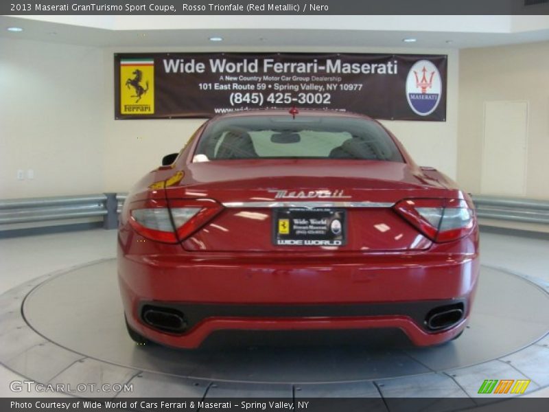 Rosso Trionfale (Red Metallic) / Nero 2013 Maserati GranTurismo Sport Coupe