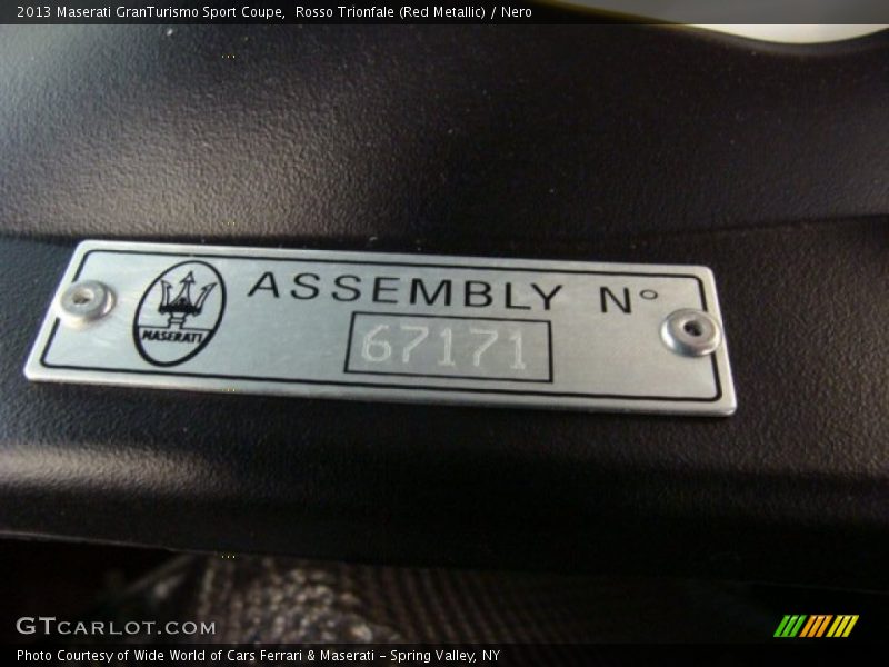 Rosso Trionfale (Red Metallic) / Nero 2013 Maserati GranTurismo Sport Coupe