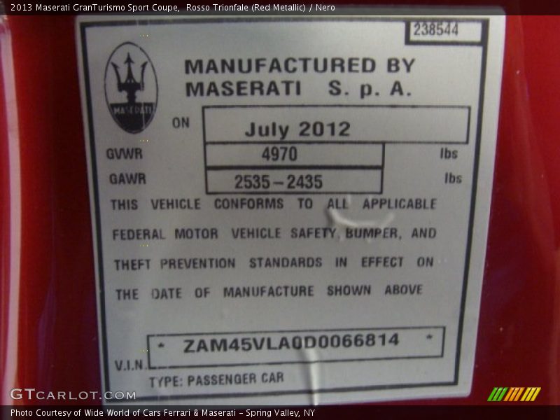 Rosso Trionfale (Red Metallic) / Nero 2013 Maserati GranTurismo Sport Coupe