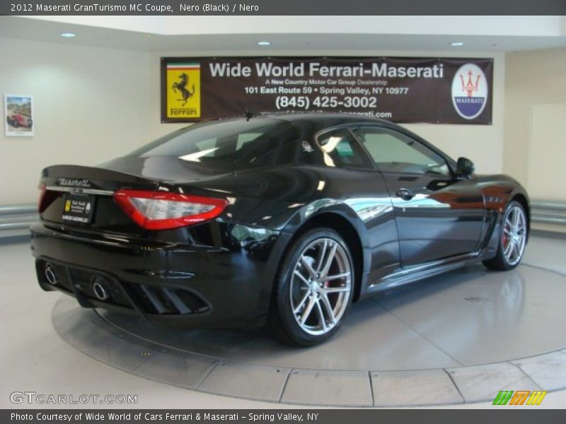 Nero (Black) / Nero 2012 Maserati GranTurismo MC Coupe