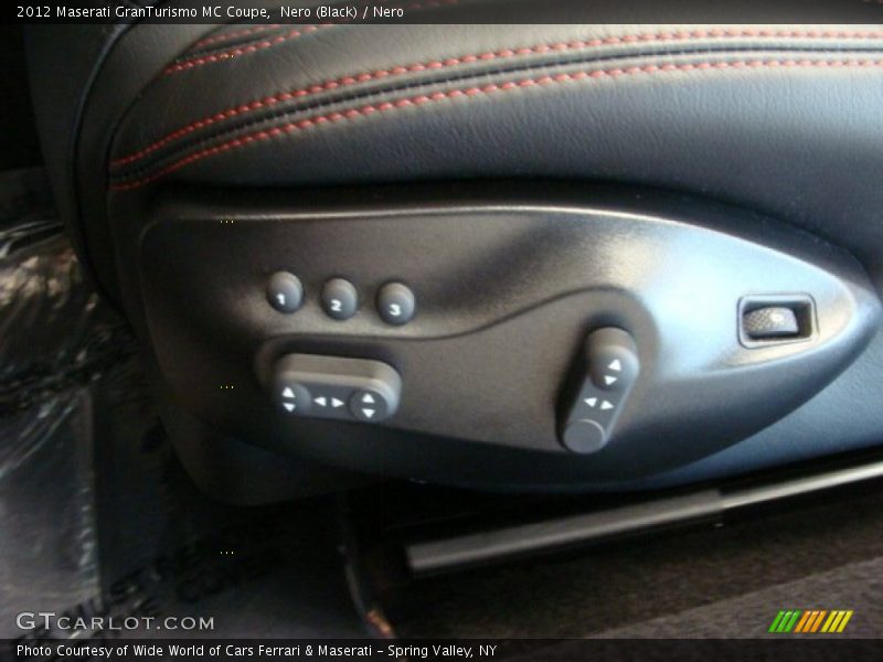 Nero (Black) / Nero 2012 Maserati GranTurismo MC Coupe