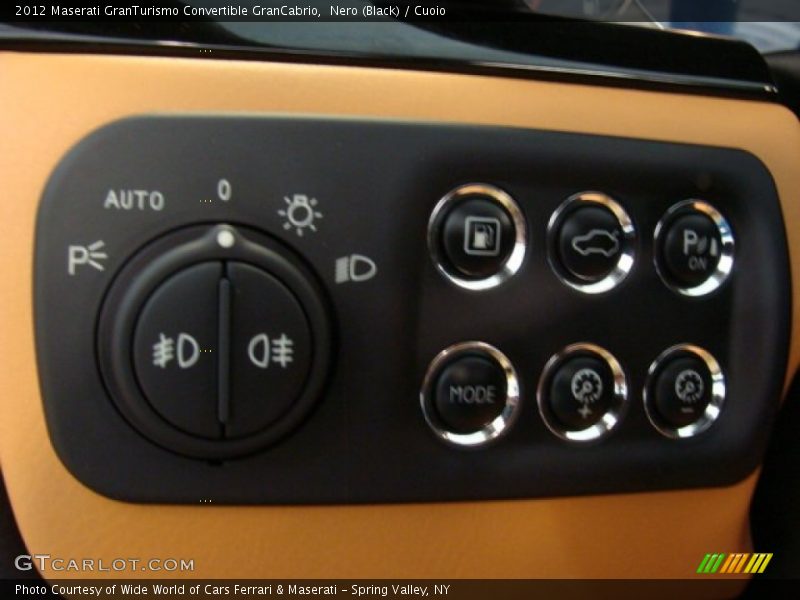 Nero (Black) / Cuoio 2012 Maserati GranTurismo Convertible GranCabrio
