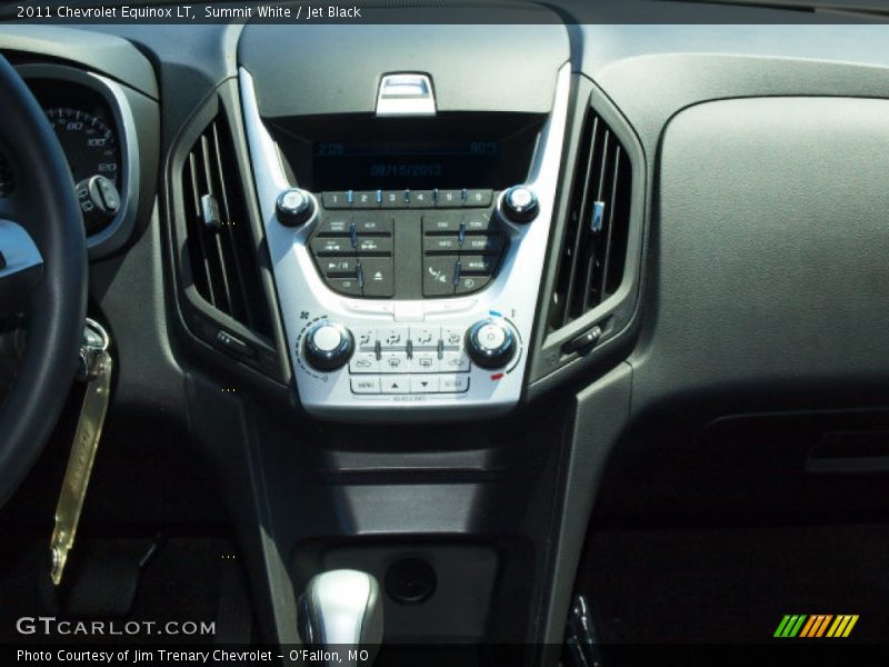 Summit White / Jet Black 2011 Chevrolet Equinox LT