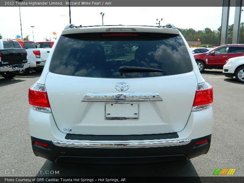 Blizzard White Pearl / Ash 2012 Toyota Highlander Limited
