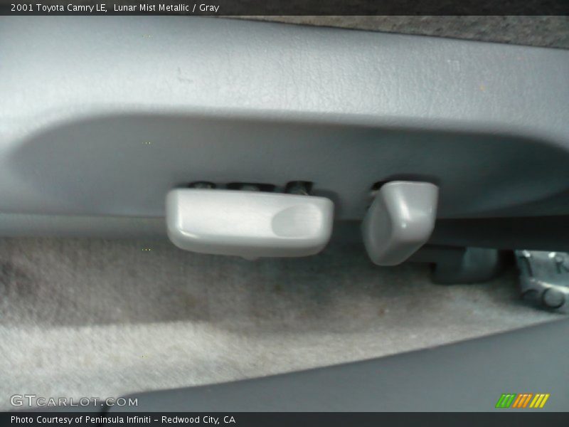 Lunar Mist Metallic / Gray 2001 Toyota Camry LE