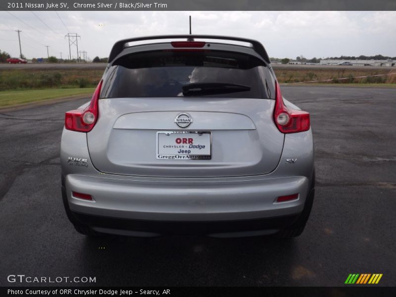 Chrome Silver / Black/Silver Trim 2011 Nissan Juke SV