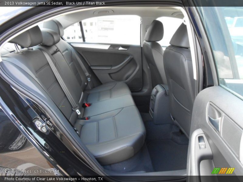 Black Uni / Titan Black 2013 Volkswagen Jetta SE Sedan