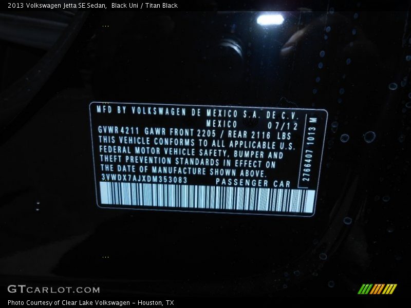 Black Uni / Titan Black 2013 Volkswagen Jetta SE Sedan